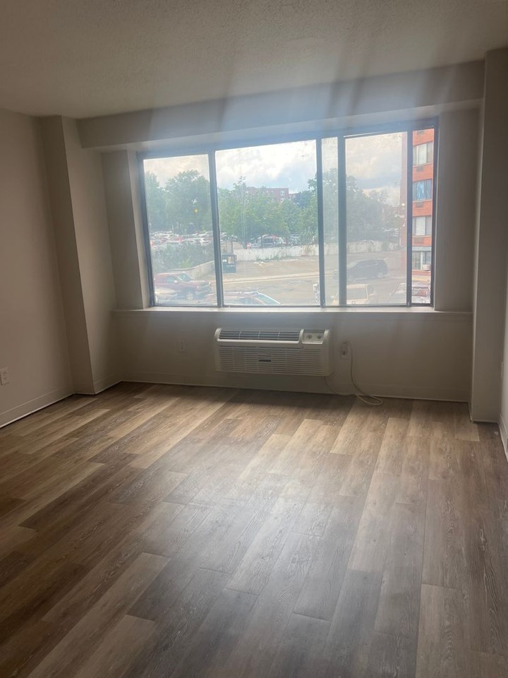 600A LLC - Photo 4 of 6