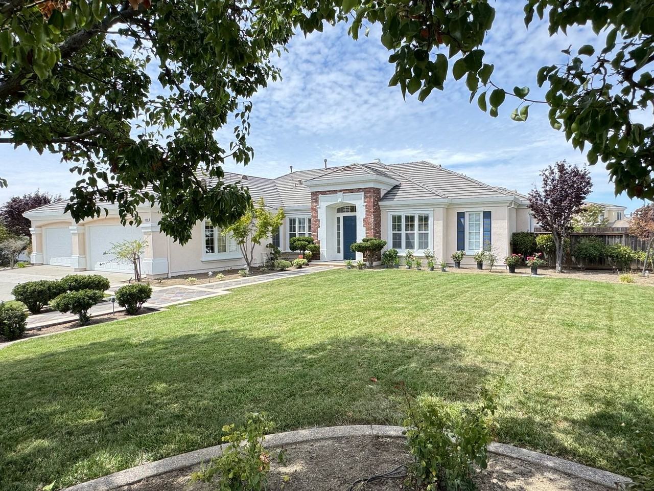 48401 Costa Mesa Ter - Photo 2 of 34