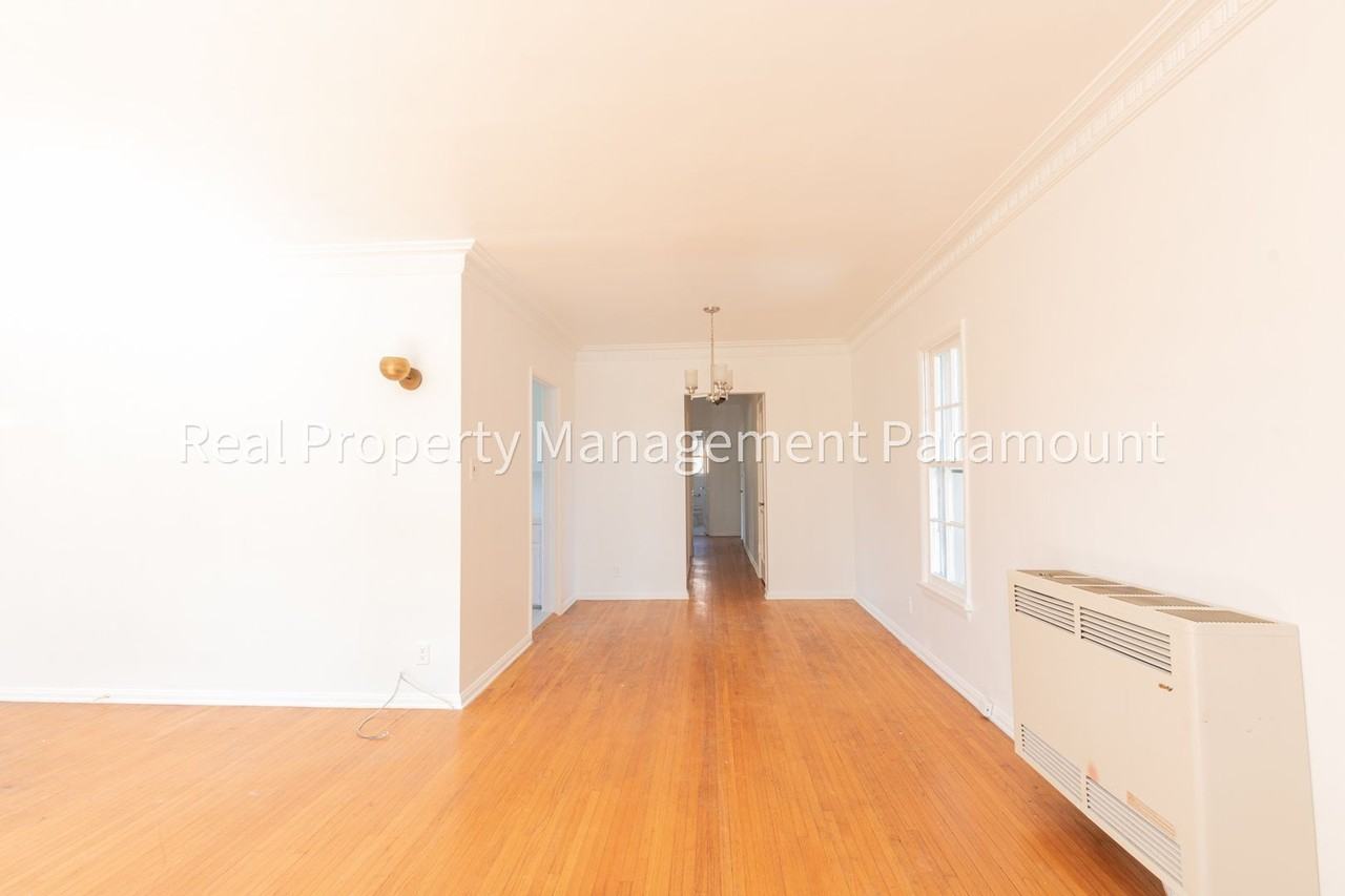 1460 S Orange Grove Ave - Photo 7 of 17