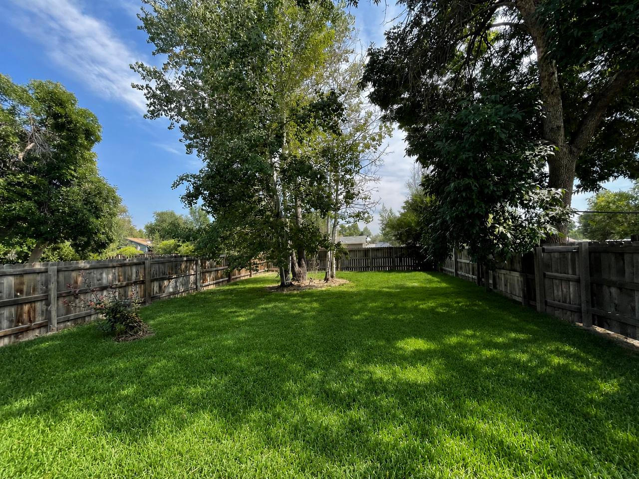 628 Jocelyn Dr - Photo 3 of 10