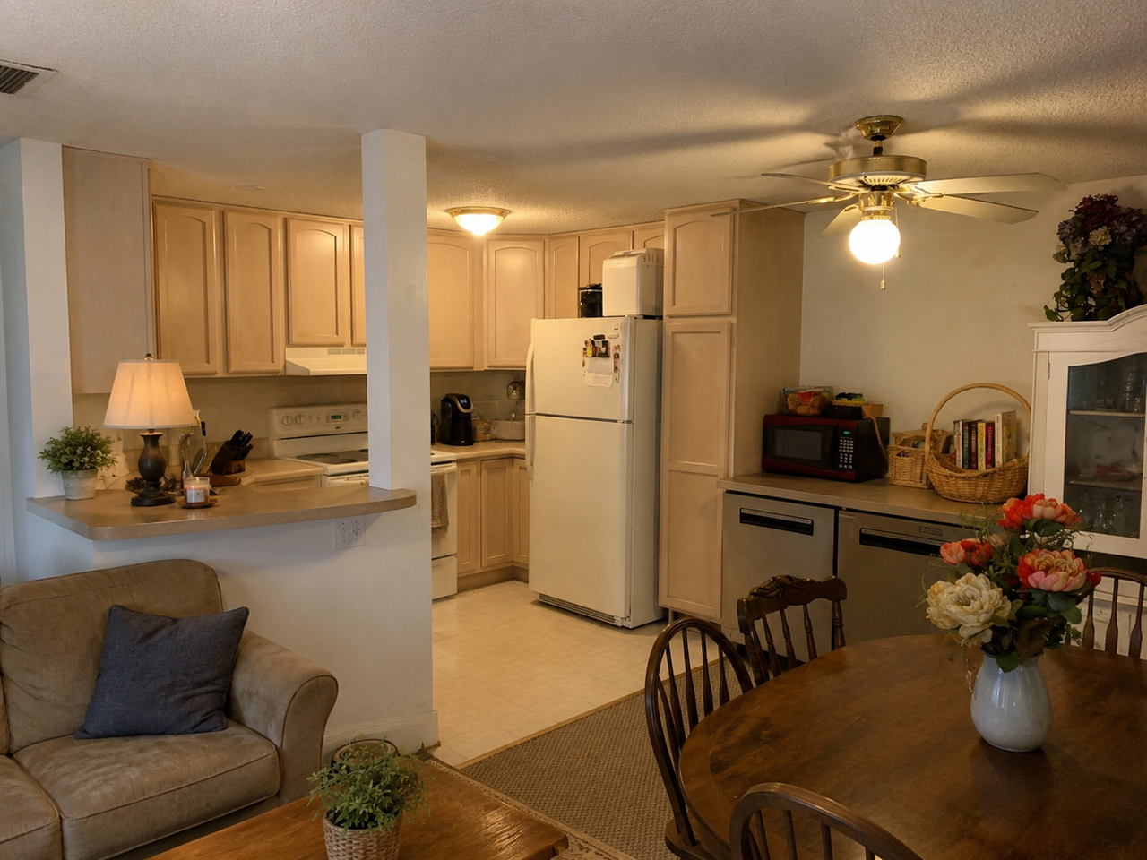 628 Jocelyn Dr - Photo 5 of 10