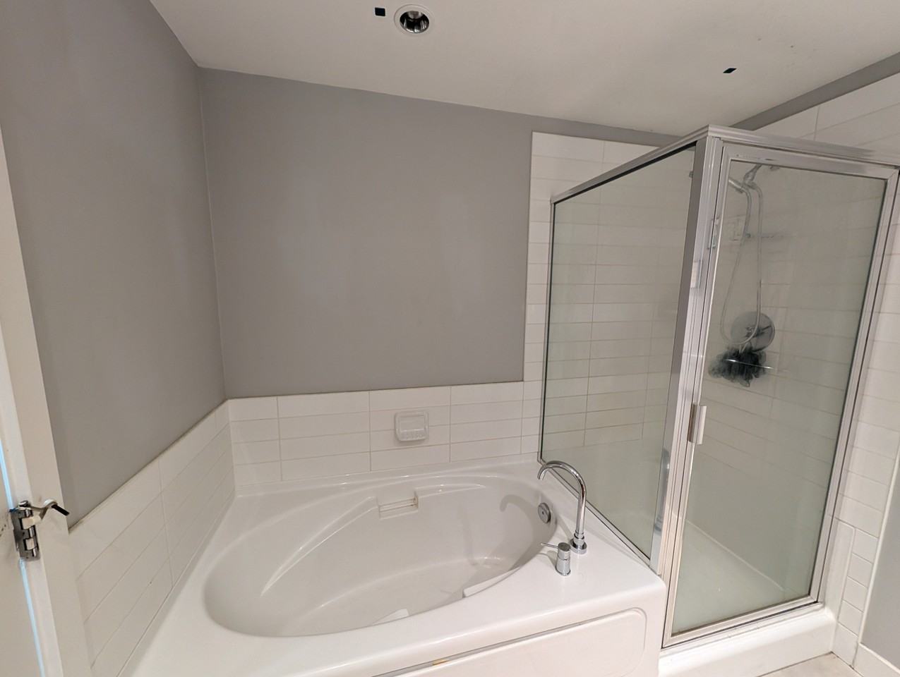 9222 University Crescent - Photo 4 of 8