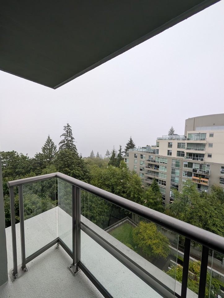 9222 University Crescent - Photo 6 of 8