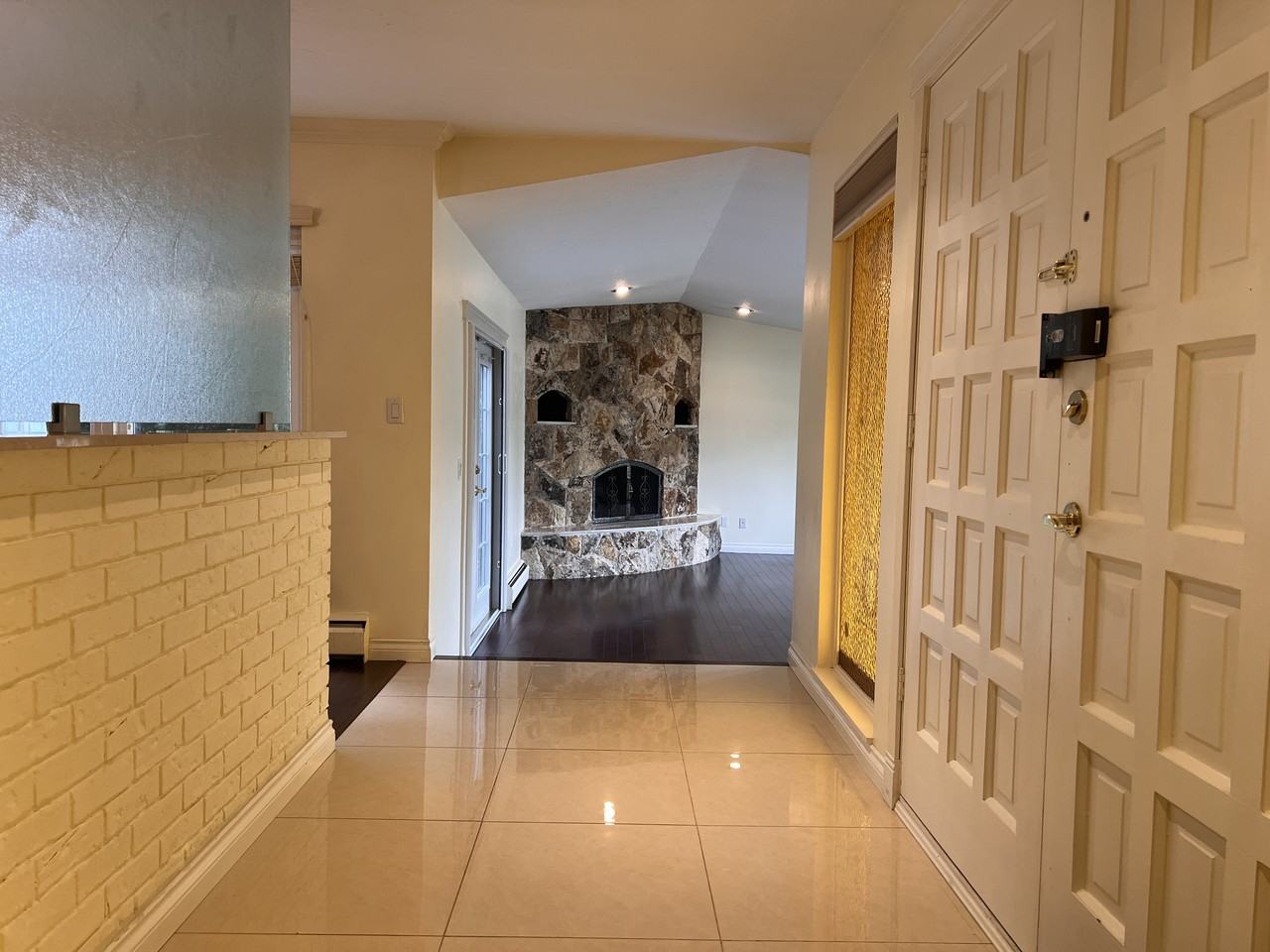918 Runnymede Avenue - Photo 3 of 28