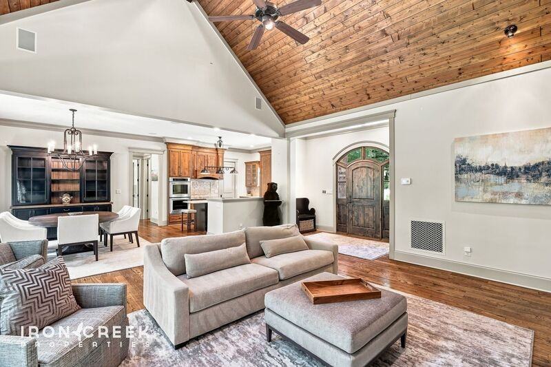 2 Cherokee Orchard Ct - Photo 3 of 24