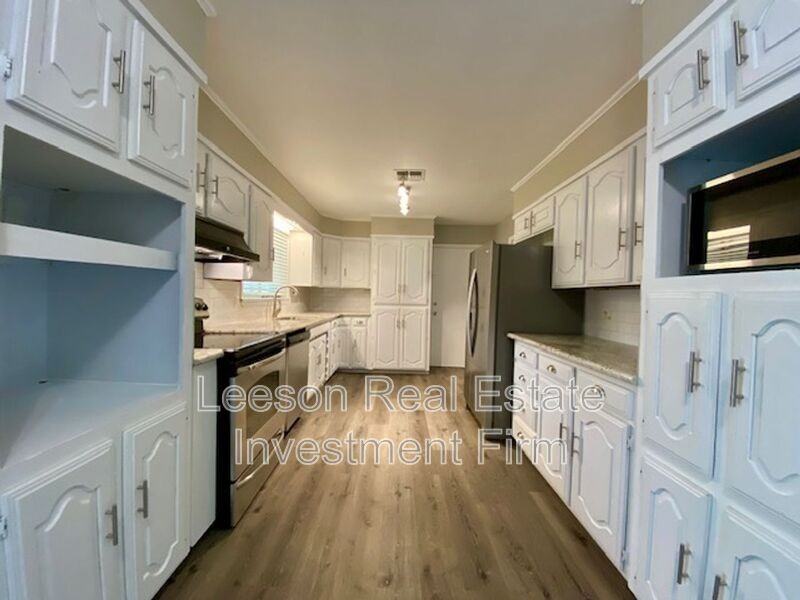 845 Elmdale St - Photo 6 of 16