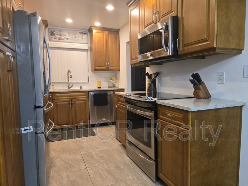 14255 Rosemary Ln #8220 - Photo 4 of 16