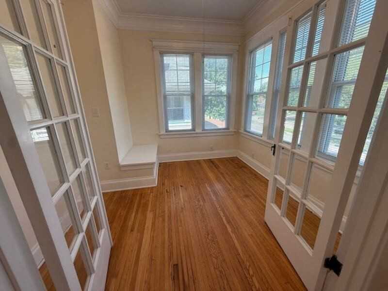 1510 W Columbia Ter - Photo 4 of 17