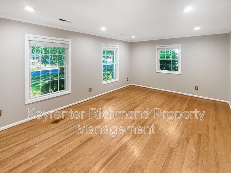 1509 Olde Coalmine Rd - Photo 4 of 21