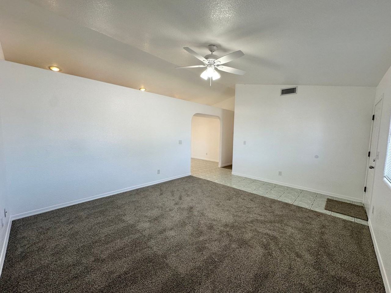 6582 Hershey Way - Photo 7 of 48