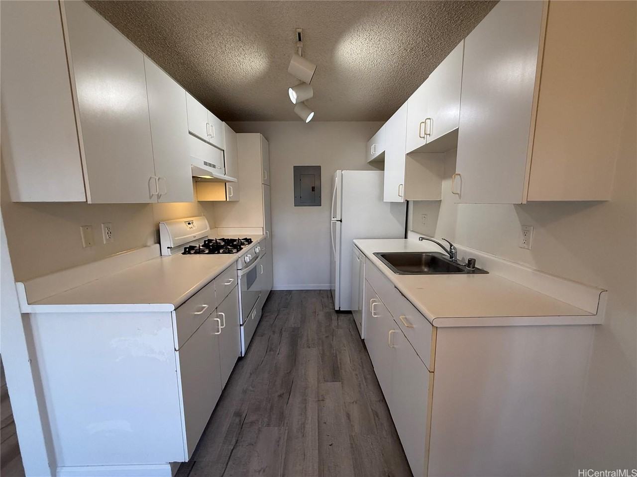 91-1269 Puamaeole St #30U