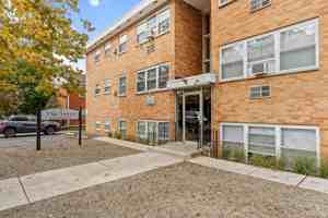 featured image of 5 W Oakland Ave