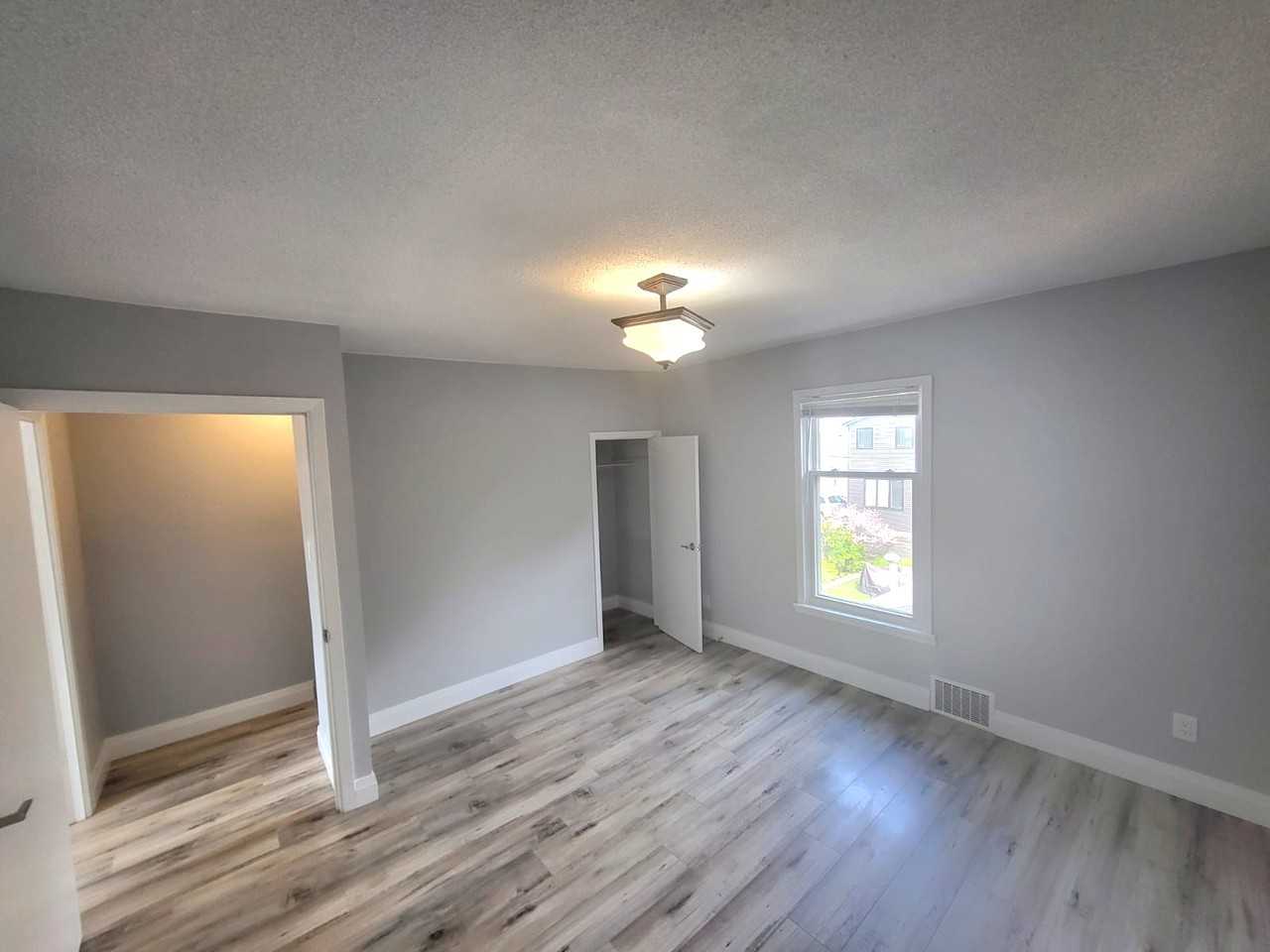 18 Crooks Street - Photo 5 of 11