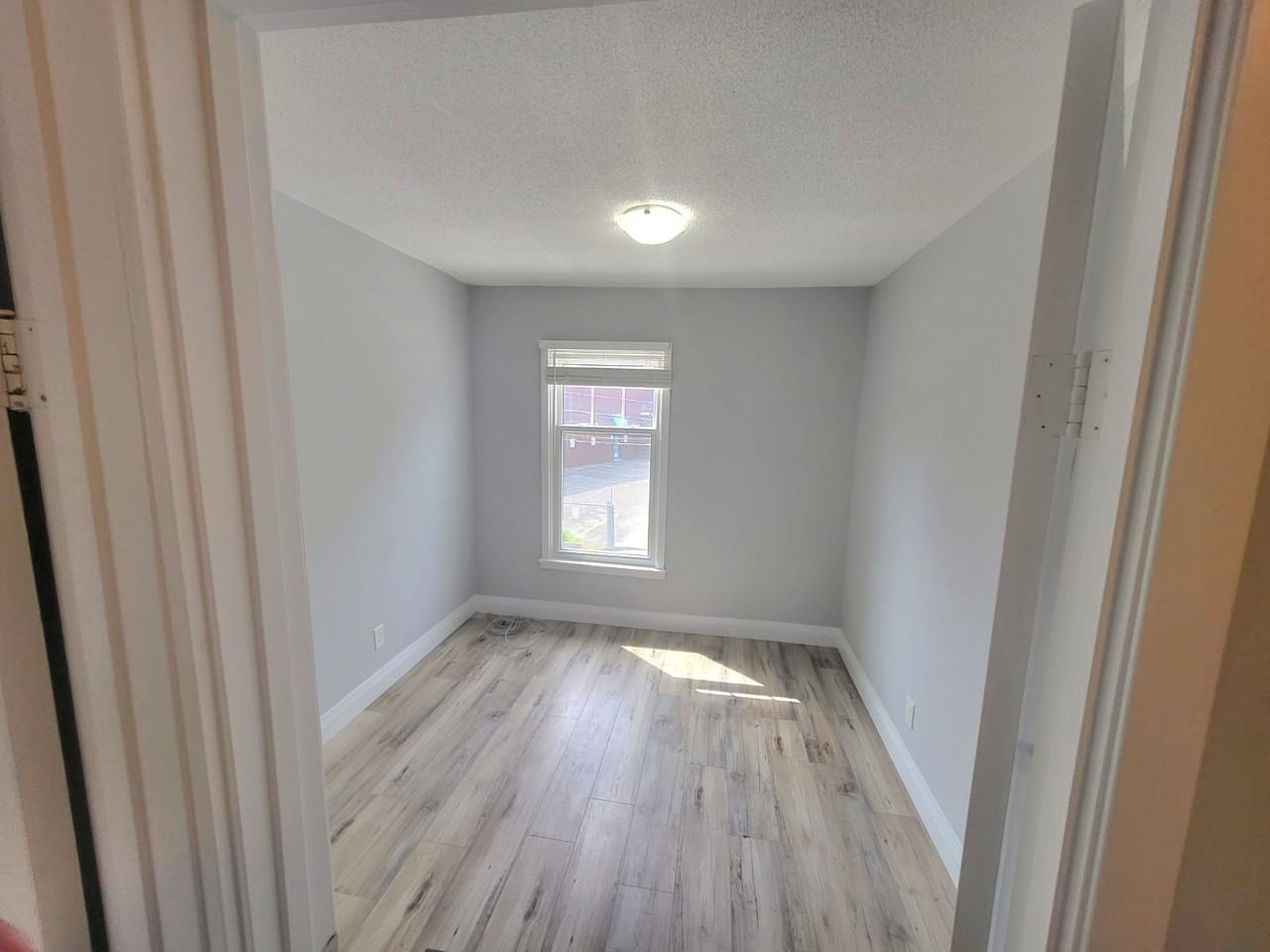 18 Crooks Street - Photo 7 of 11