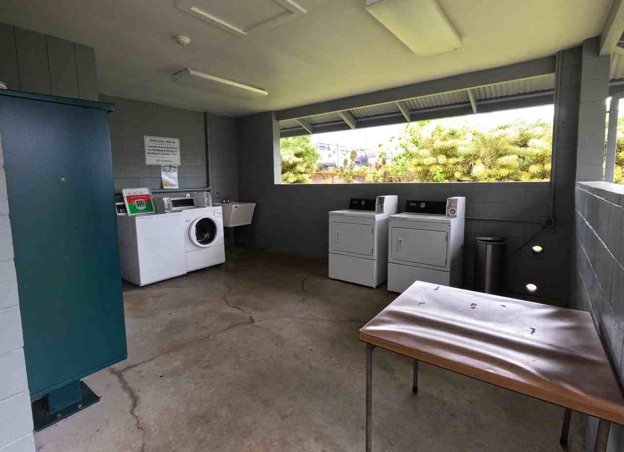 Affordable 2BR/1BA Apartments with Lanai Near Civic Auditorium – Income Limits Apply - Photo 2 of 11