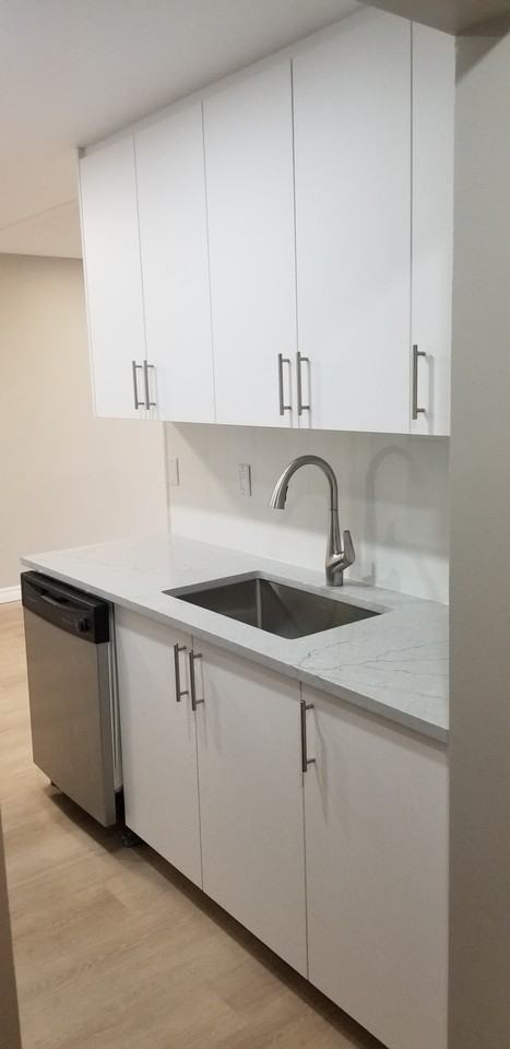 986 Huron Street - Photo 3 of 12