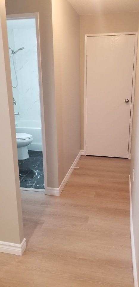 986 Huron Street - Photo 7 of 12