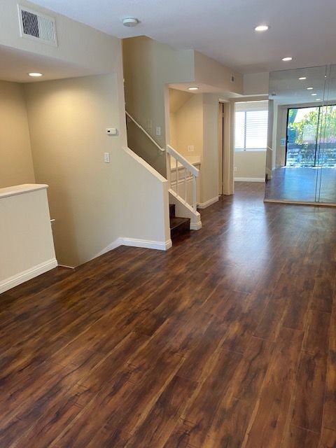 21931 Burbank Blvd ##40 - Photo 3 of 17