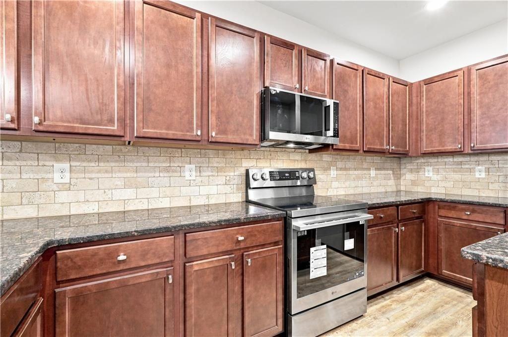 1336 Brookmere Way - Photo 7 of 19