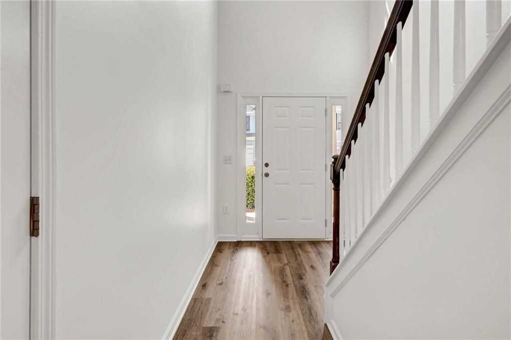 315 Alcovy Way - Photo 4 of 31