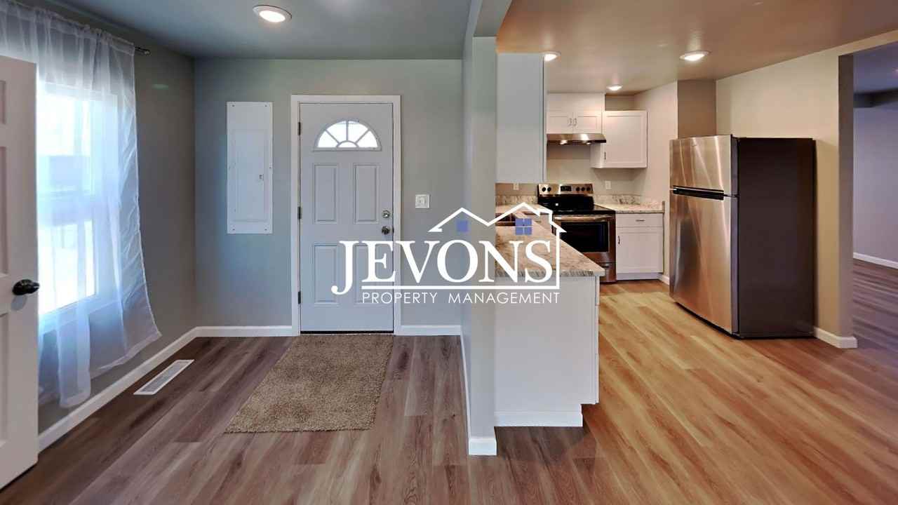 1206 W Nob Hill Blvd - Photo 3 of 35