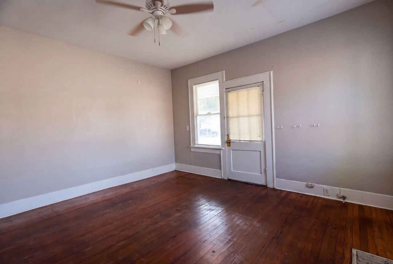 628 Olive St - Photo 2 of 15