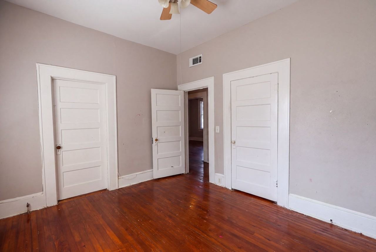 628 Olive St - Photo 5 of 15