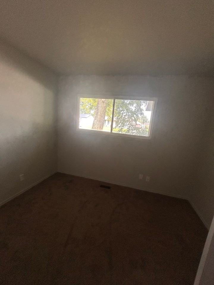 6220 Chatham Dr - Photo 5 of 6
