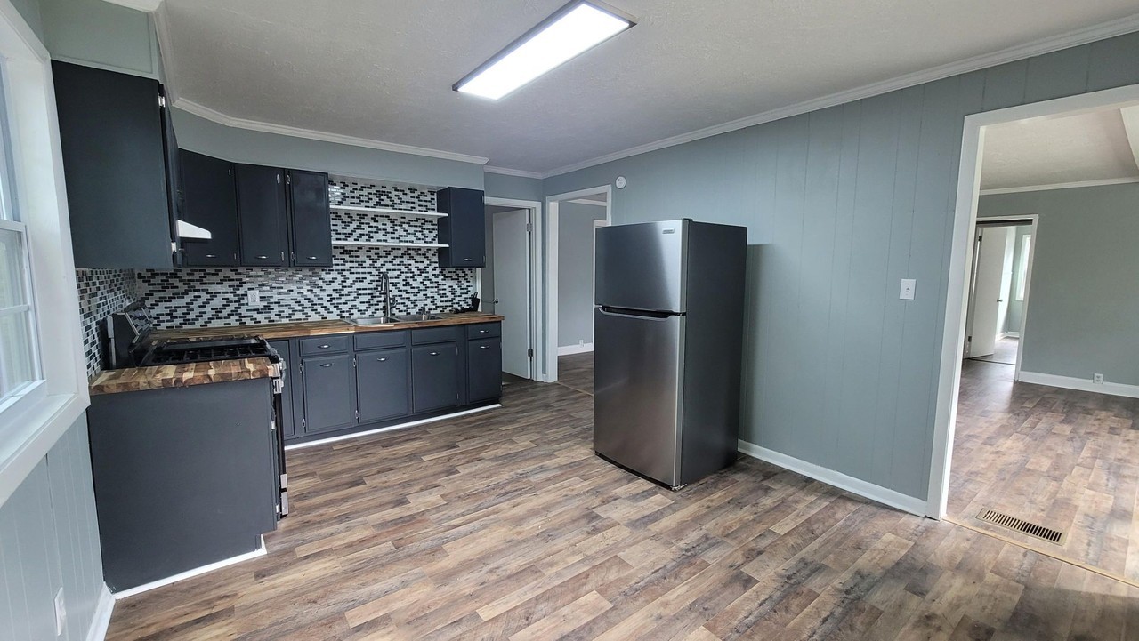 2019 Virginia Ave - Photo 6 of 13