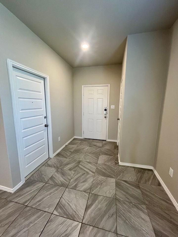 4238 Admirals Bnd - Photo 6 of 30