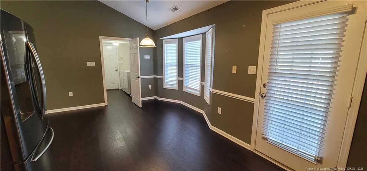 3139 Walesby Dr - Photo 3 of 11