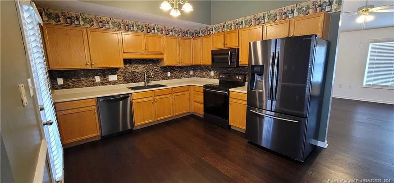 3139 Walesby Dr - Photo 4 of 11