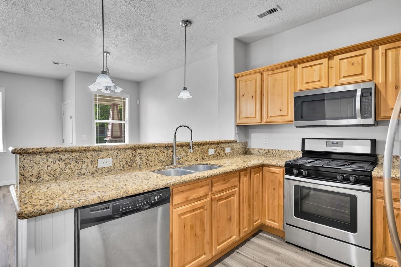 32 S 1580 W - Photo 7 of 27