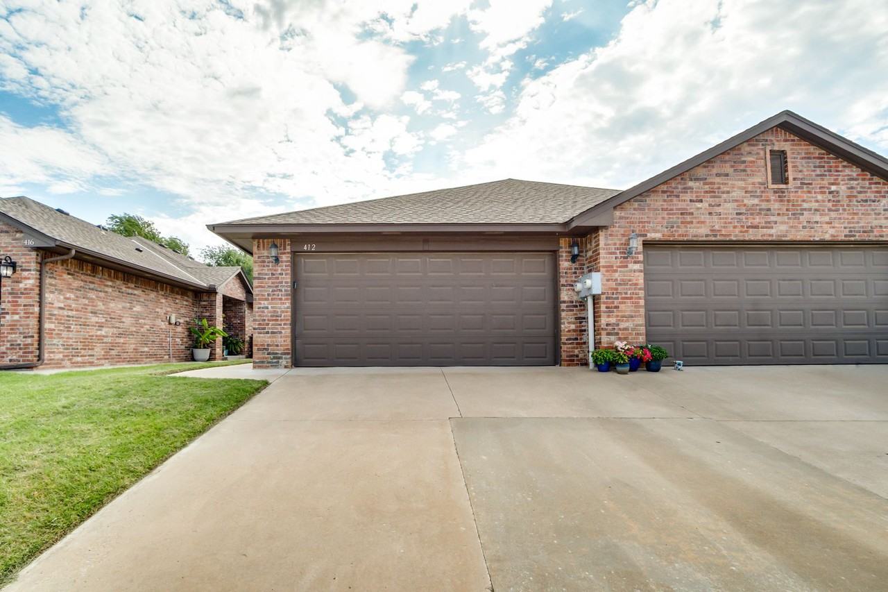 437 Chalk Hill Ct - Photo 2 of 41