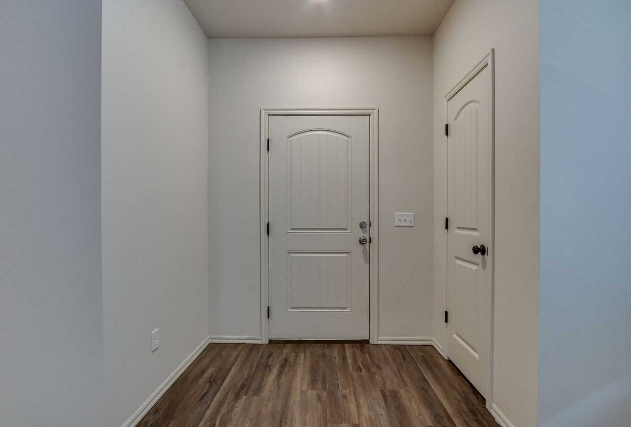 437 Chalk Hill Ct - Photo 6 of 41