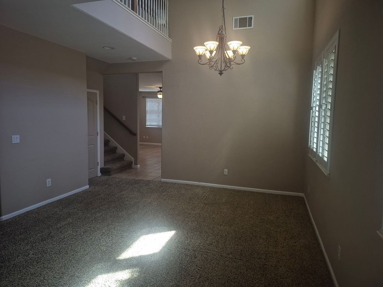 5012 Westlake Pkwy - Photo 4 of 20