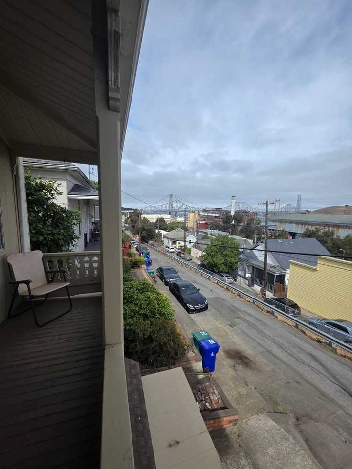 625 Winslow St - Photo 2 of 23