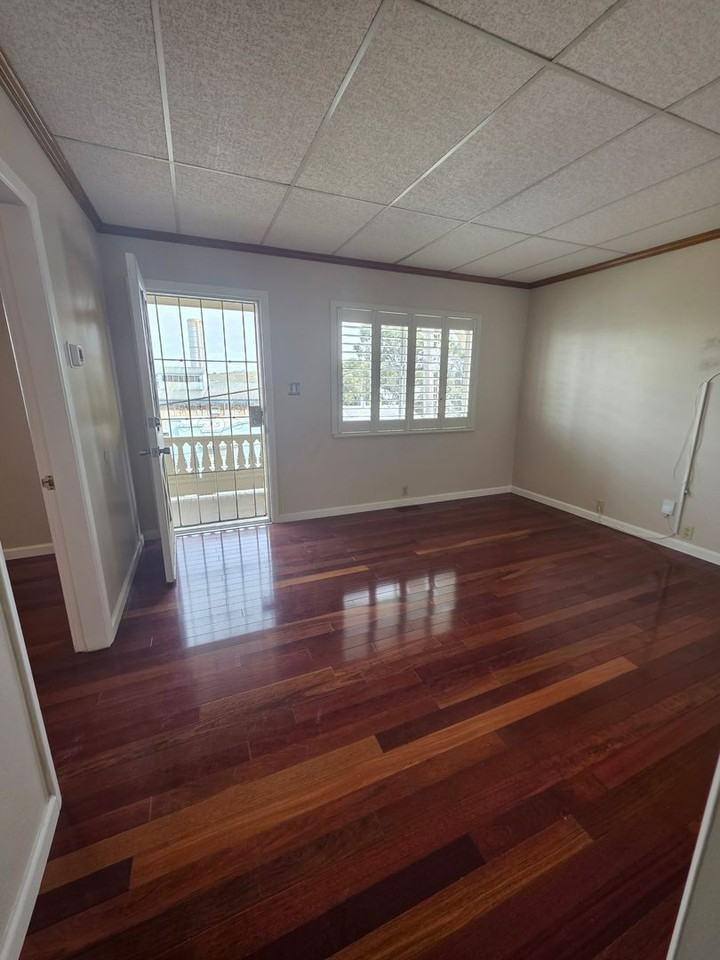 625 Winslow St - Photo 3 of 23