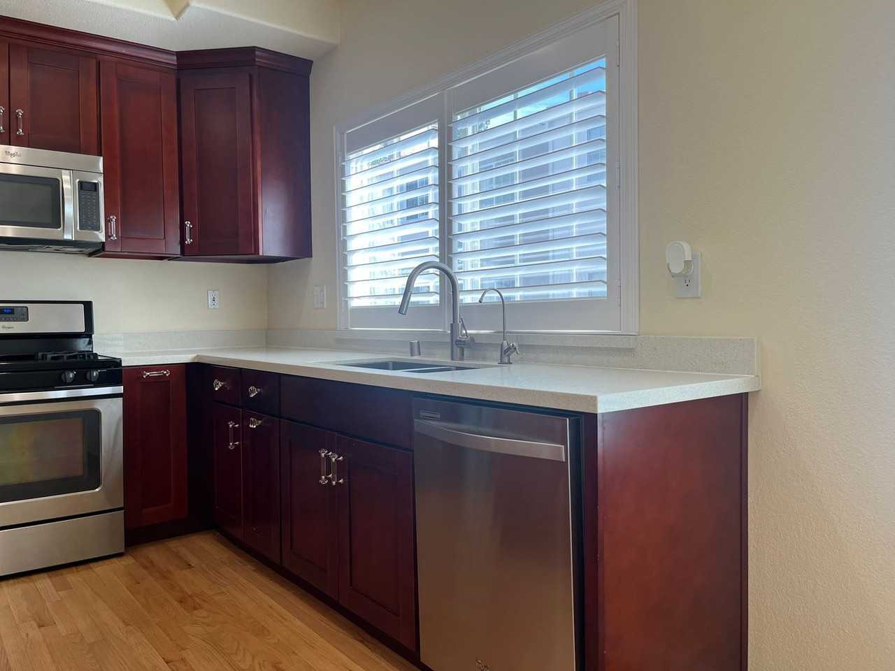7011 Silver Brook Ct - Photo 4 of 27