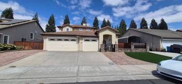 featured image of 2080 Mariposa Dr