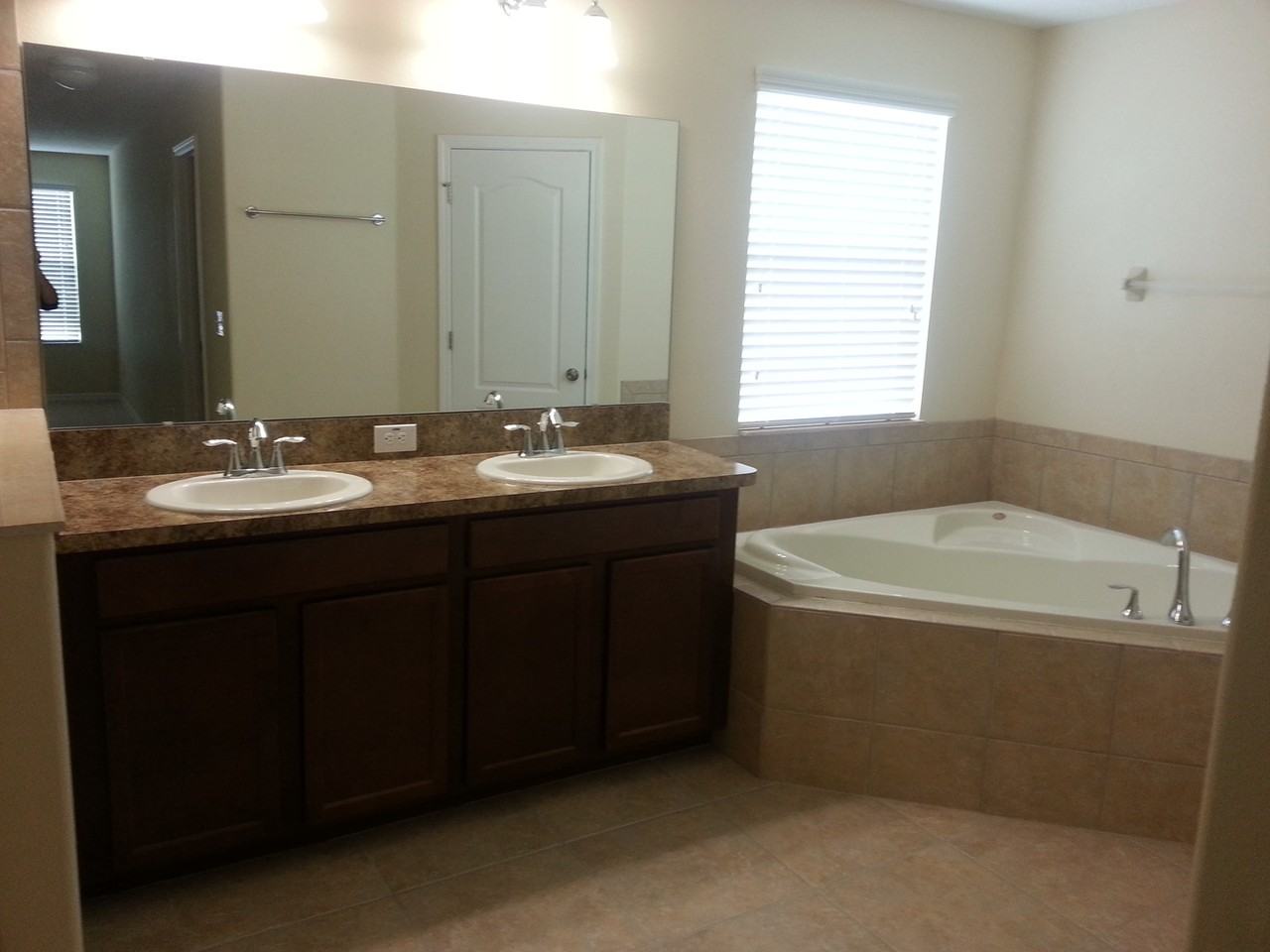 15639 Signature Dr #1087 - Photo 2 of 15