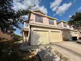 featured image of 10718 Mathom Lndg
