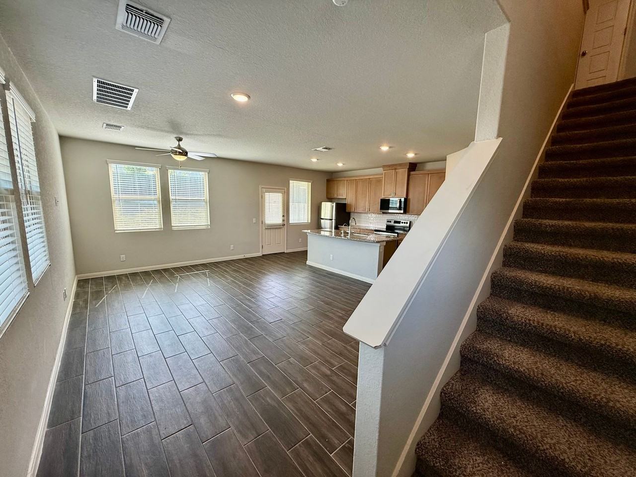 117 Joseph Cir - Photo 4 of 23