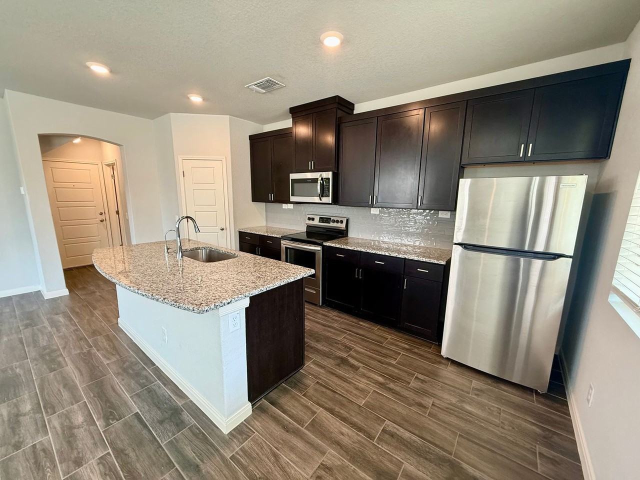 119 Joseph Cir - Photo 7 of 23