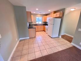 834 Grand  Apt A-D - Photo 1 of 1