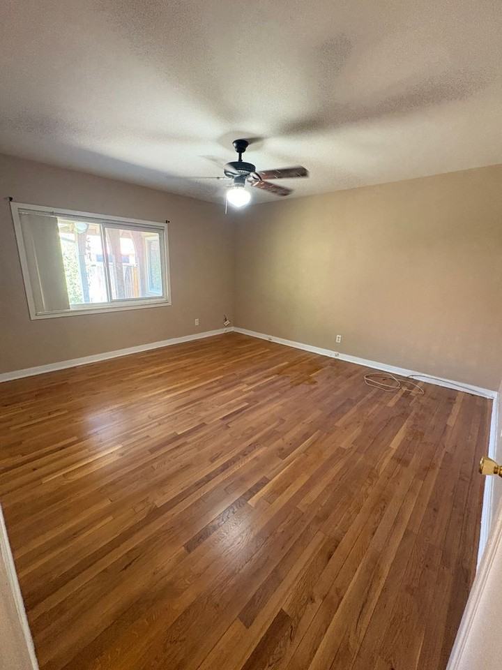 2450 Ione St - Photo 4 of 7