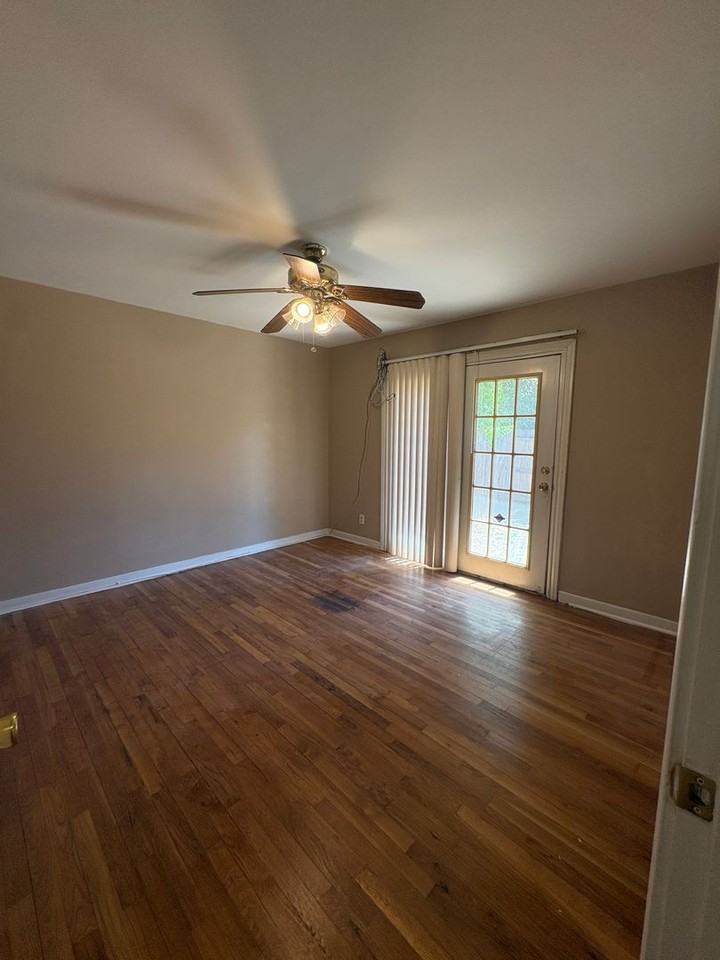 2450 Ione St - Photo 5 of 7