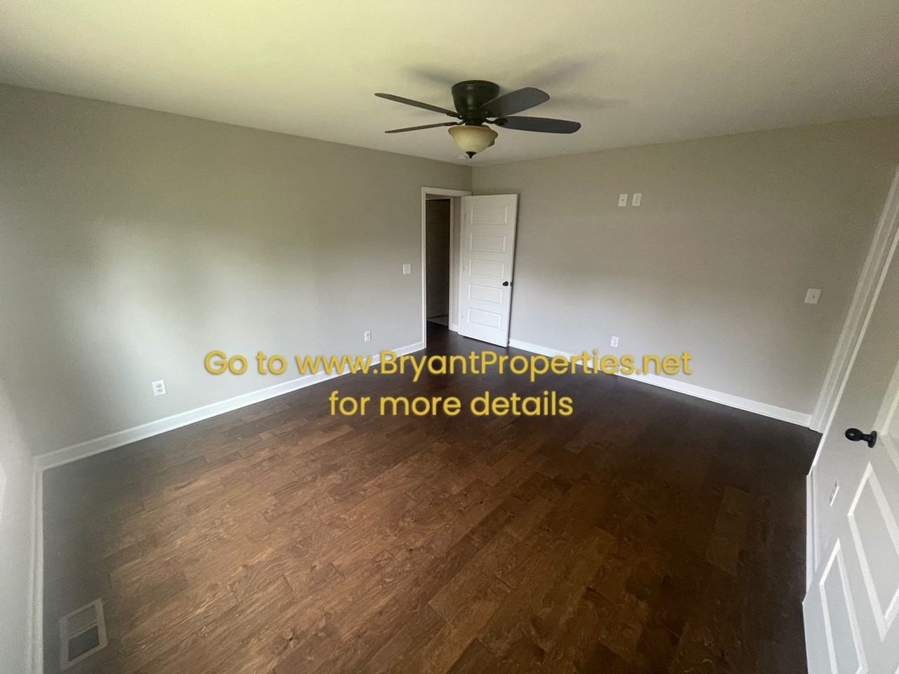 804 Boles St - Photo 5 of 17