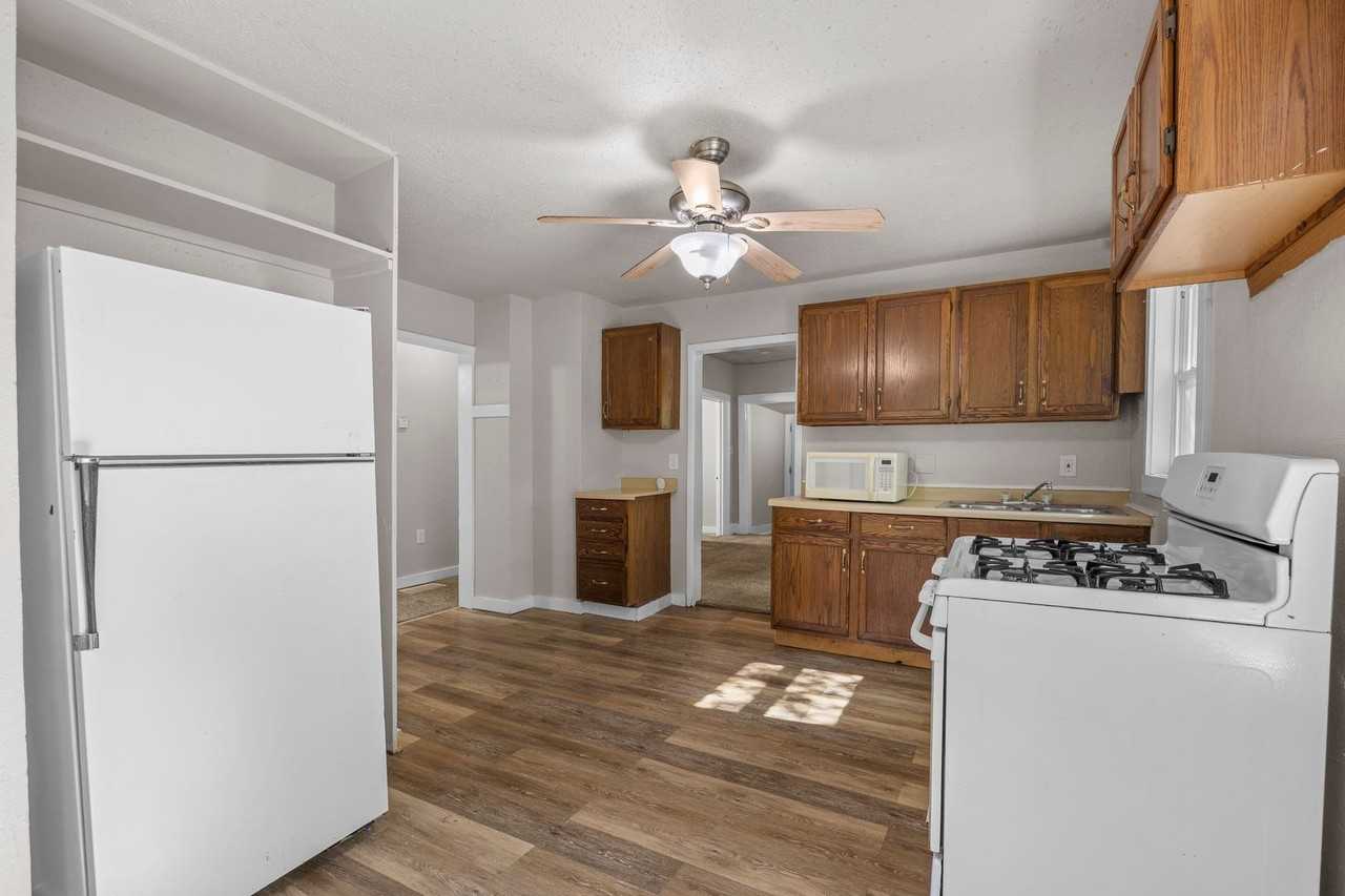 3410 Easton Blvd - Photo 2 of 14