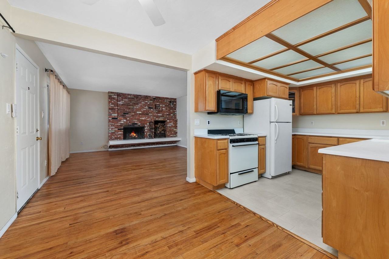 1231 Evilo St - Photo 7 of 20